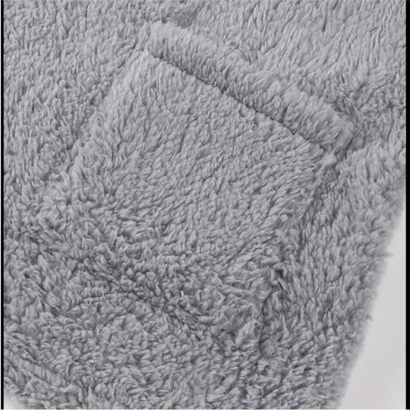 Cozy Gray Fleece Pullover - Picture 7 of 8